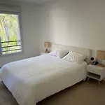 2 Bedroom Near