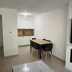 2 Bedroom Near * Mandelieu